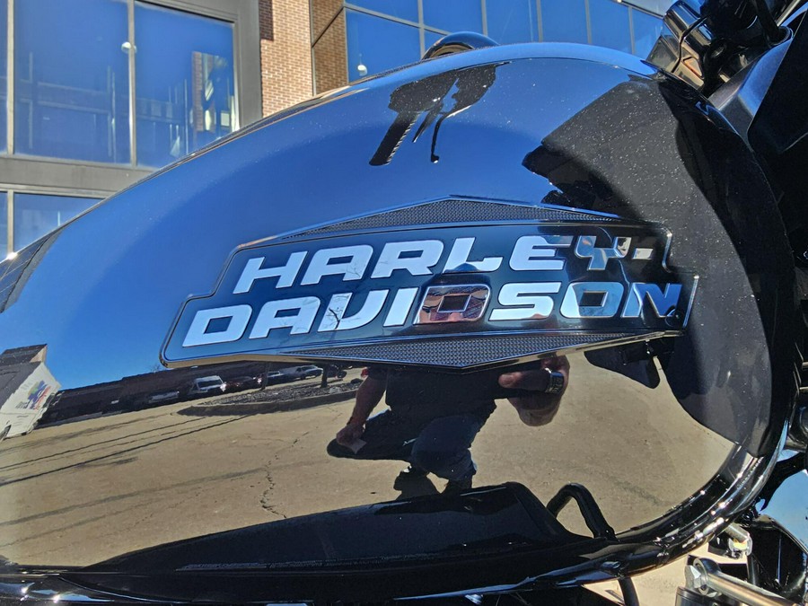 FLTRX 2026 Road Glide