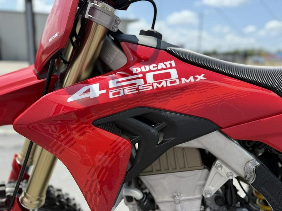 2026 Ducati Desmo450 MX