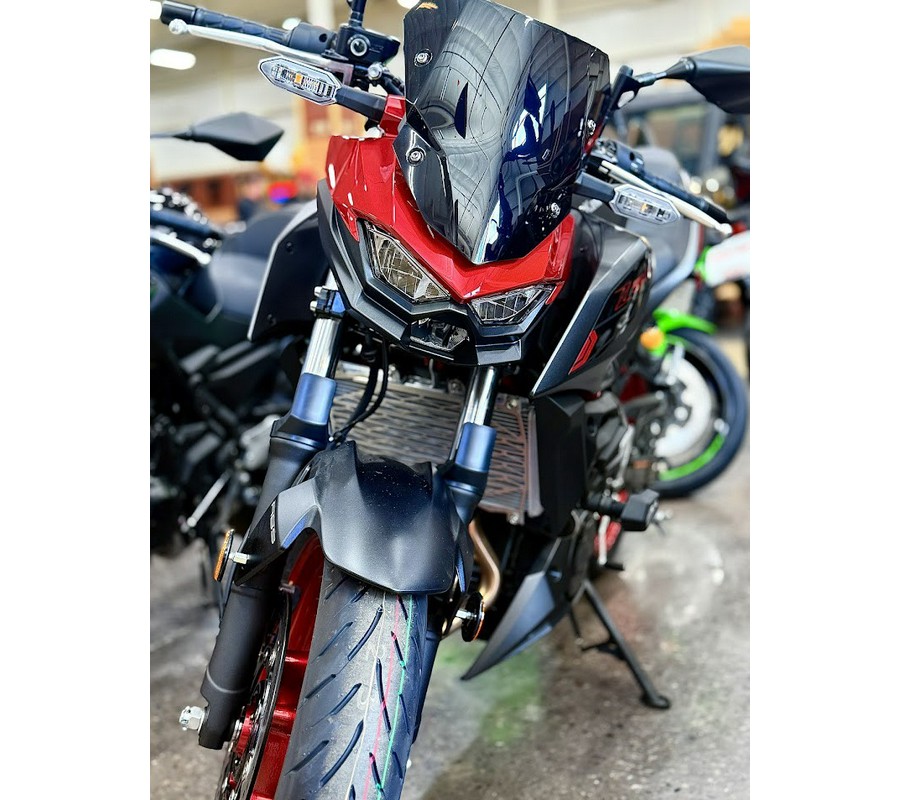 2025 Kawasaki Z500 SE ABS