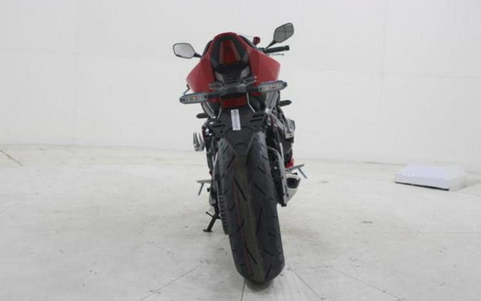 2026 Honda CBR650R E-Clutch