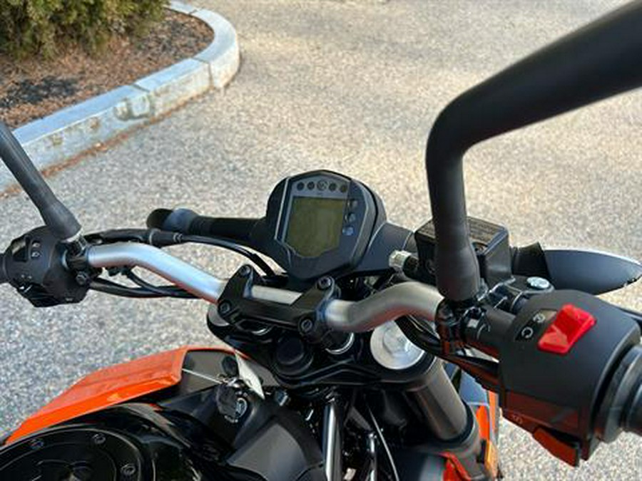 2023 KTM 200 Duke