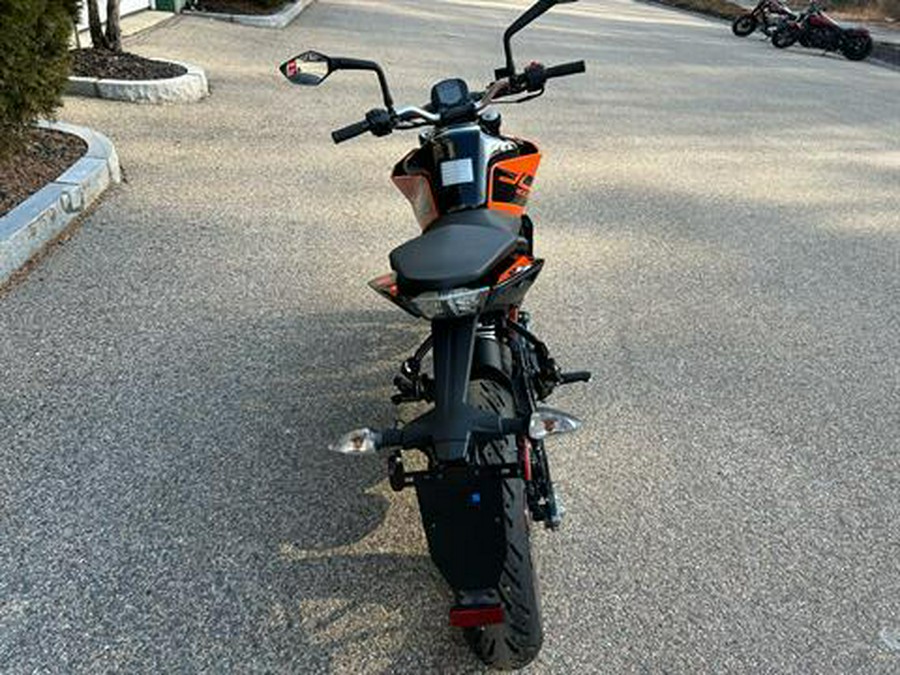 2023 KTM 200 Duke