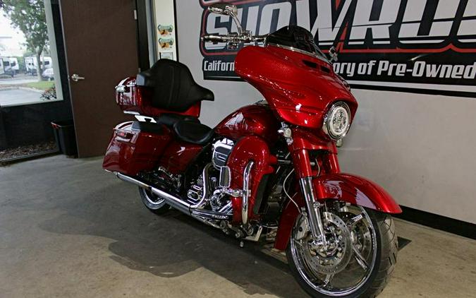 2016 Harley-Davidson® FLHXSE - CVO™ Street Glide®