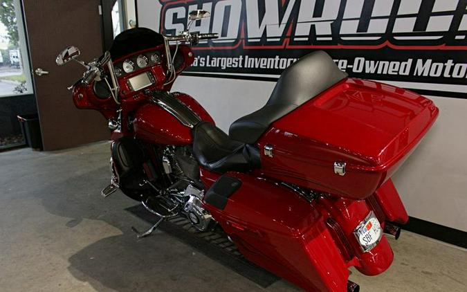 2016 Harley-Davidson® FLHXSE - CVO™ Street Glide®