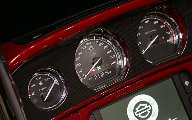 2016 Harley-Davidson® FLHXSE - CVO™ Street Glide®