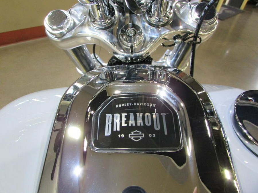 2026 Harley-Davidson® FXBR - Breakout®