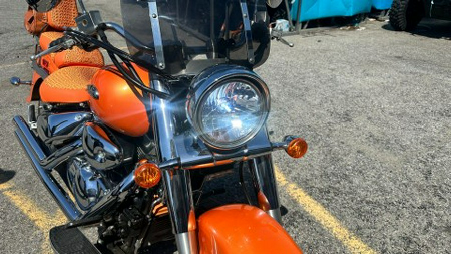 2005 Suzuki Boulevard C90