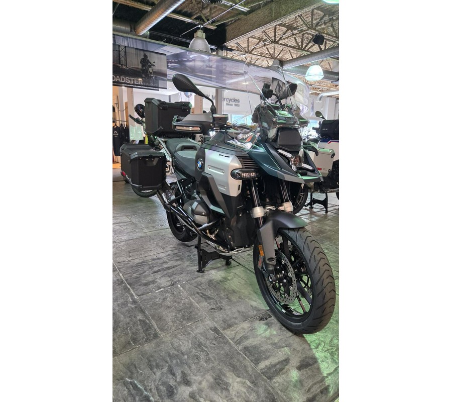 2026 BMW Motorrad R 1300 GS Adventure | $2,500 Cash Rebate