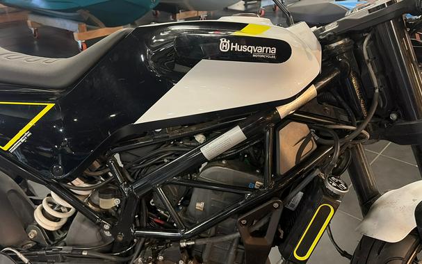 2018 Husqvarna Motorcycles VITPILEN 401