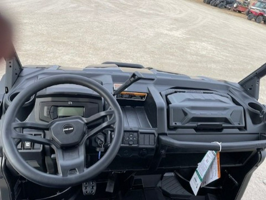 2026 Can-Am Defender 6x6 XT