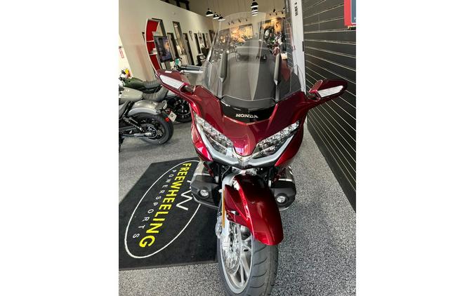 2023 Honda GOLDWING TOUR - Candy Ardent Red
