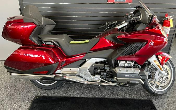 2023 Honda GOLDWING TOUR - Candy Ardent Red