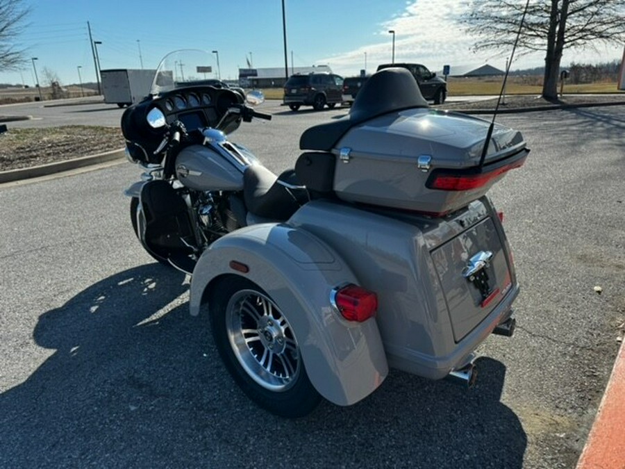 2024 Harley-Davidson Tri Glide Ultra Billiard Gray