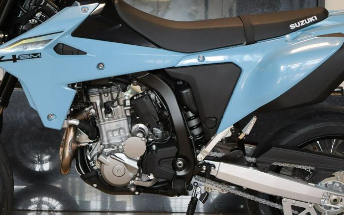 2025 Suzuki DR-Z 4SM BASE