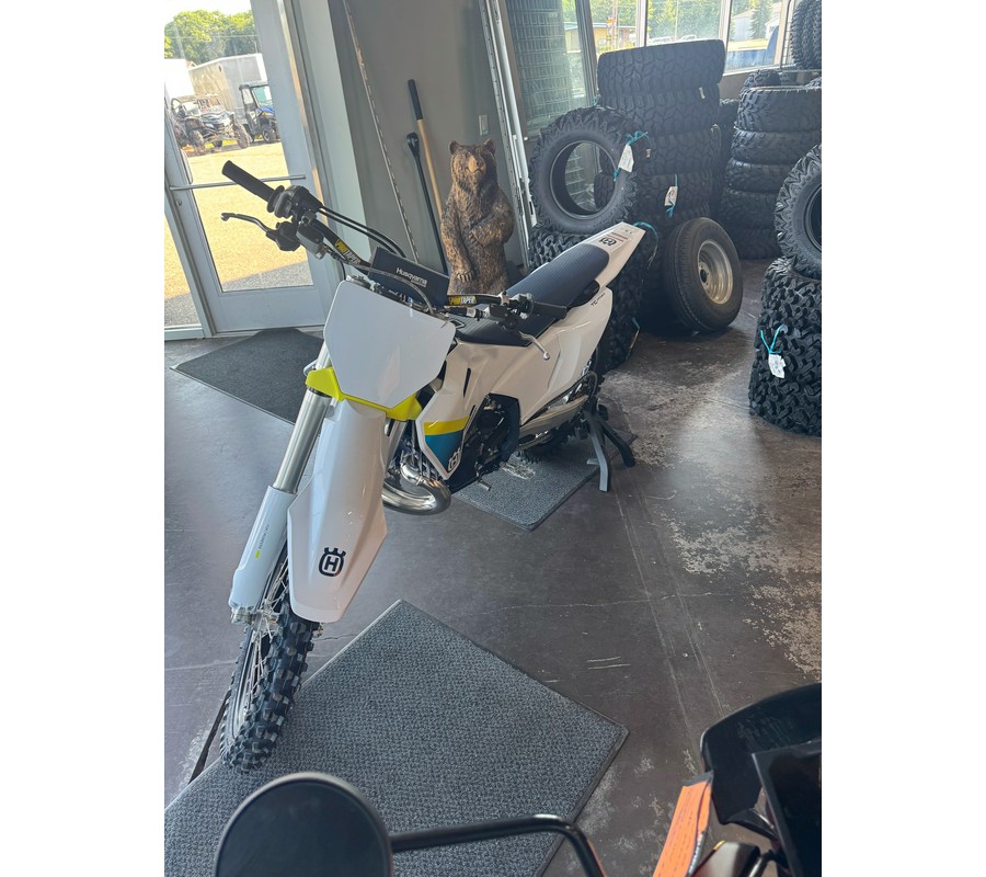 2025 Husqvarna TC 250