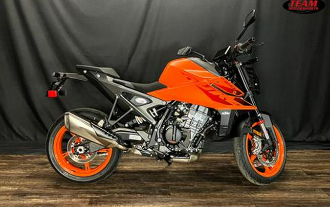 2024 KTM 990 Duke