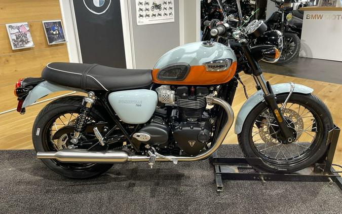 2023 Triumph BONNEVILLE T100 Meriden Blue Tangerine