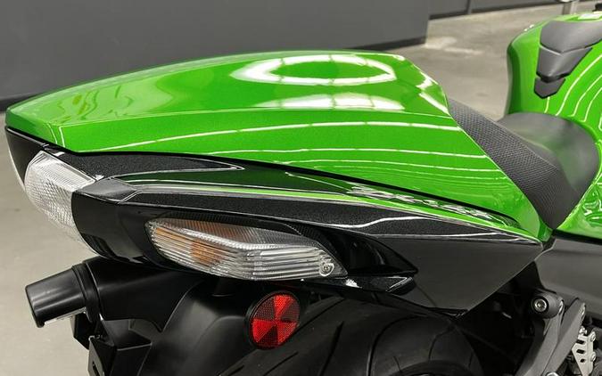 2015 Kawasaki Ninja® ZX™-14R ABS 30th Anniversary