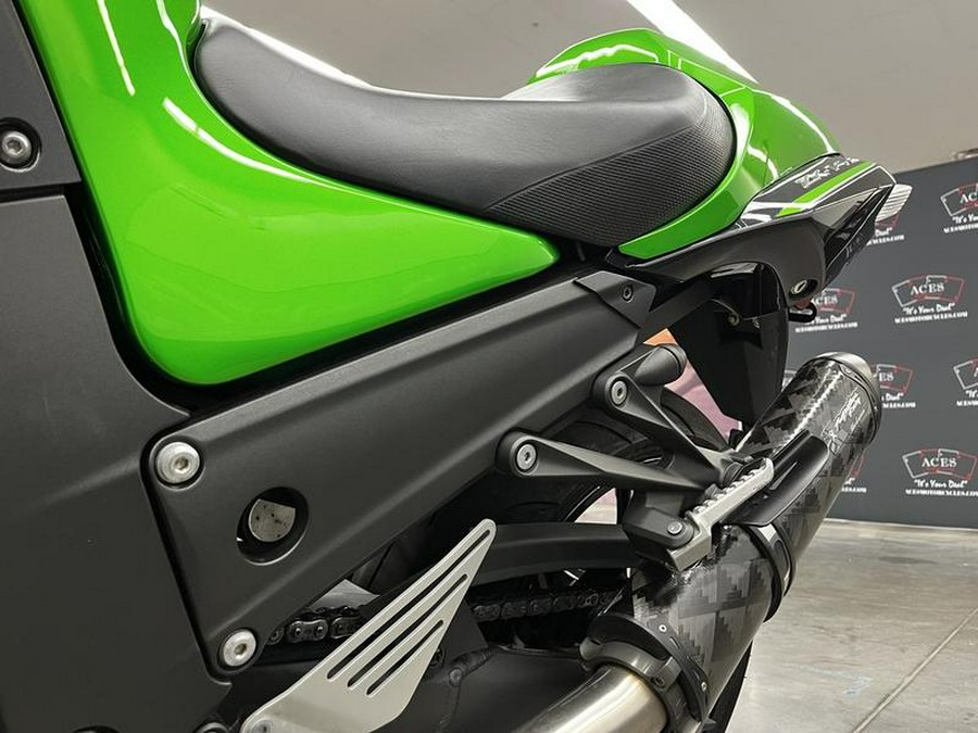 2015 Kawasaki Ninja® ZX™-14R ABS 30th Anniversary