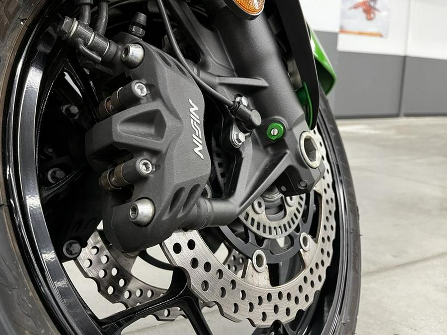 2015 Kawasaki Ninja® ZX™-14R ABS 30th Anniversary