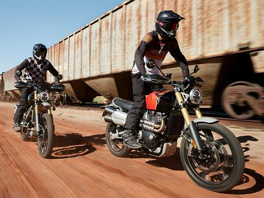 2025 Triumph Scrambler 1200 XE