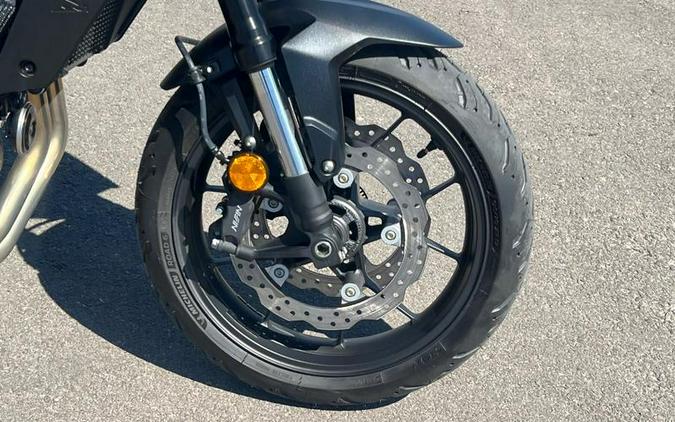 2025 Honda® CB750 HORNET Base