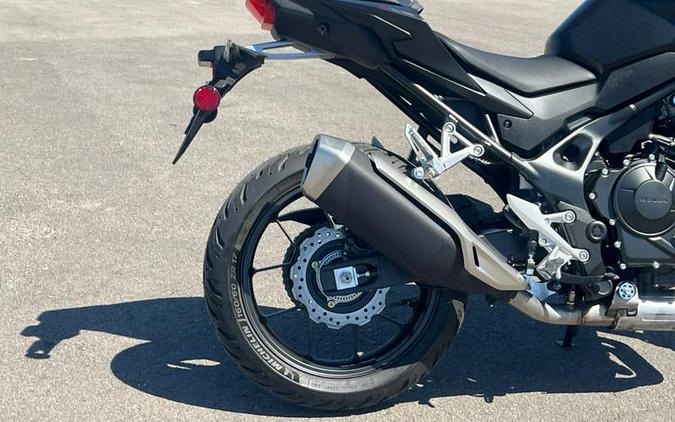 2025 Honda® CB750 HORNET Base
