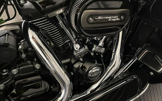 2017 Harley-Davidson® FLHXSE - CVO™ Street Glide®