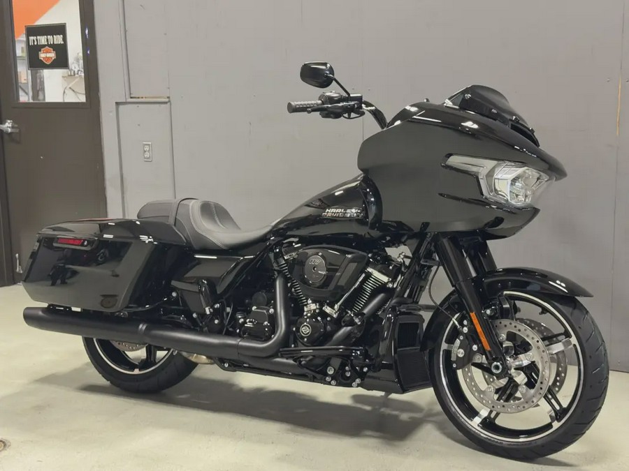 FLTRX 2025 Road Glide®