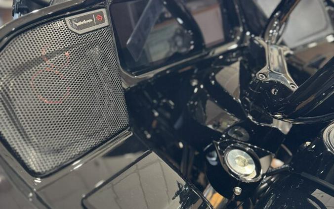 FLTRX 2025 Road Glide®