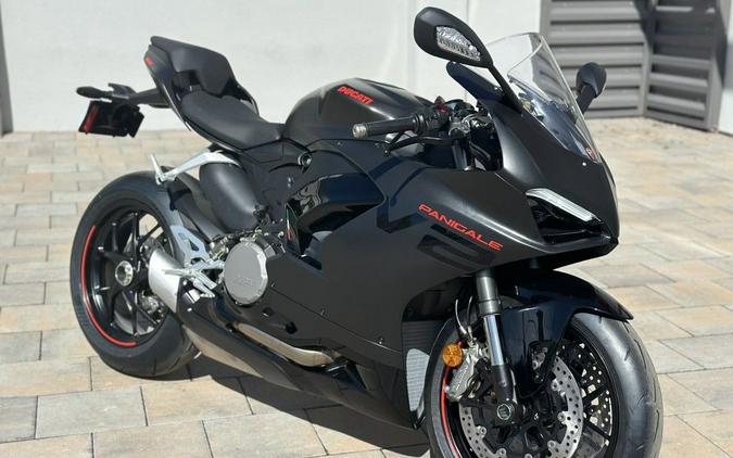 2024 Ducati Panigale V2 Black on Black