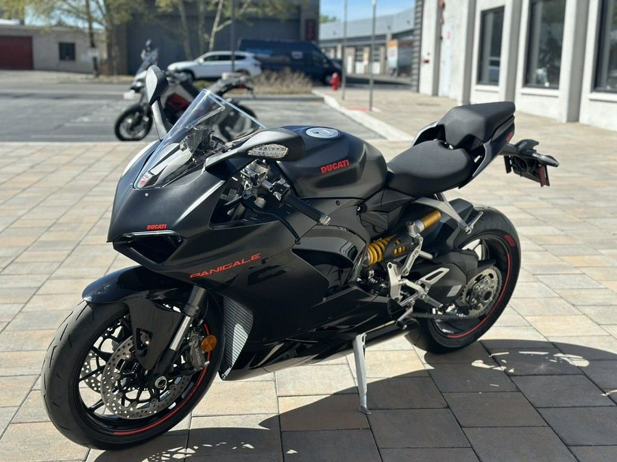 2024 Ducati Panigale V2 Black on Black