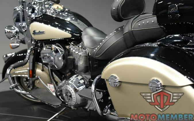 2022 Indian Motorcycle® Springfield® Black Metallic/Dirt Track Tan