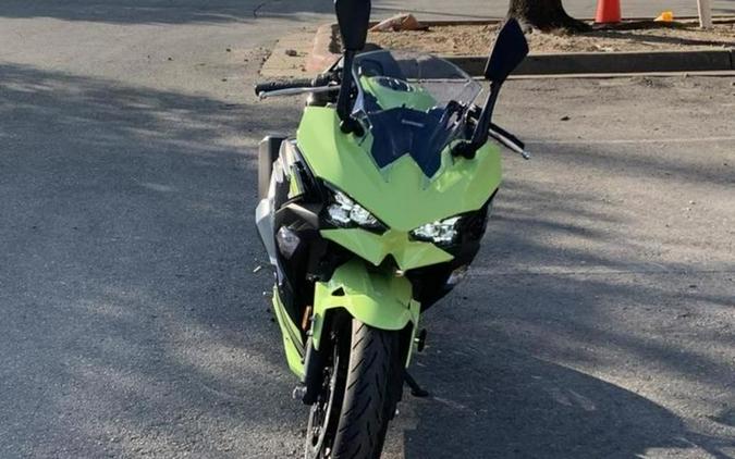 2026 Kawasaki Ninja® 500