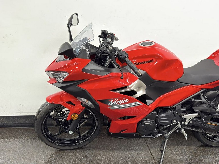 2021 Kawasaki Ninja® 400 ABS Passion Red