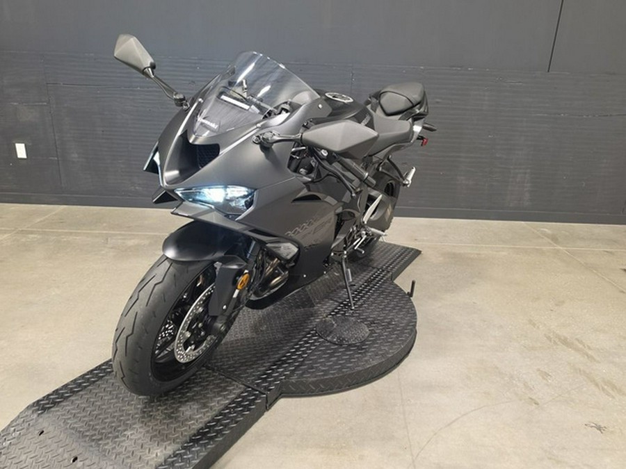 2027 Kawasaki Ninja ZX-6R