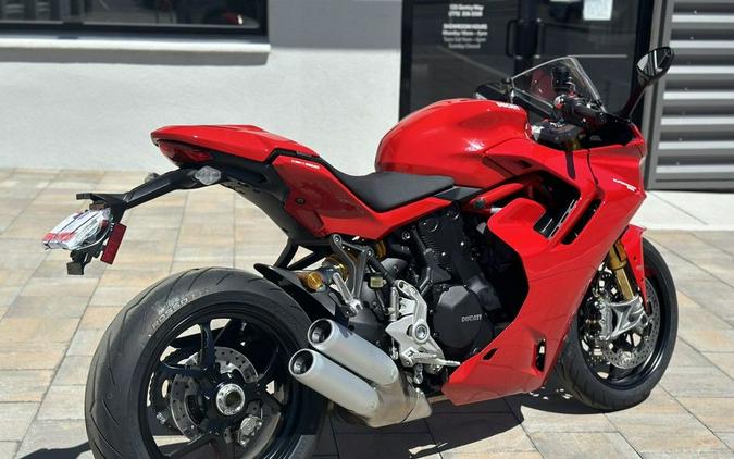 2024 Ducati Supersport 950 S Red