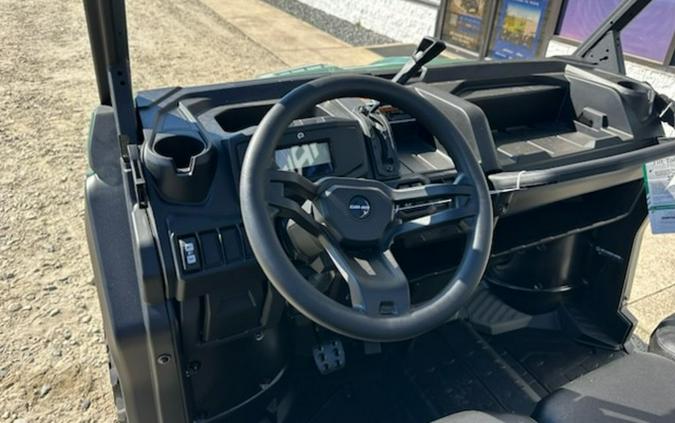 2026 Can-Am Defender DPS HD10