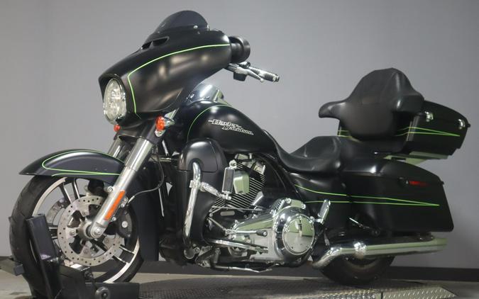 2015 Harley-Davidson Street Glide Special (FLHXS)