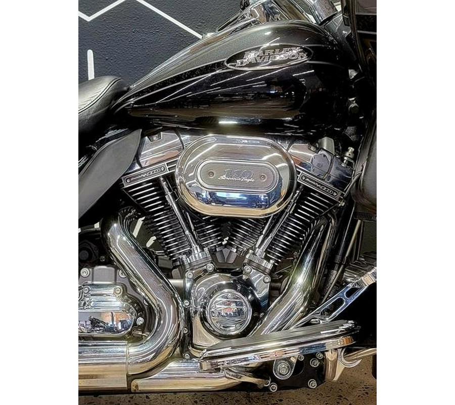 2011 Harley-Davidson® FLTRUSE - CVO™ Road Glide® Ultra