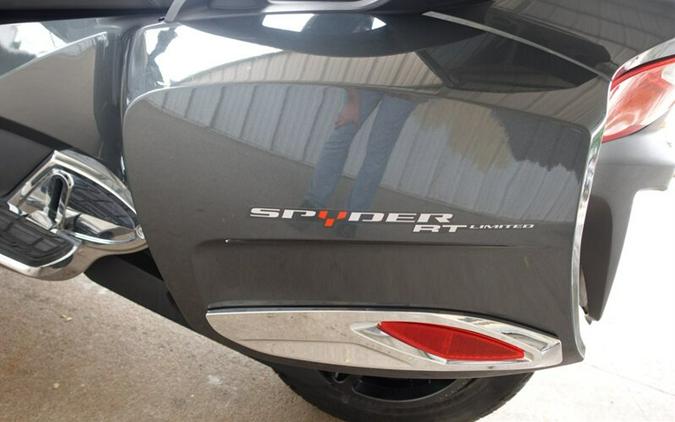 2017 Can Am Spyder RT Limited SE6