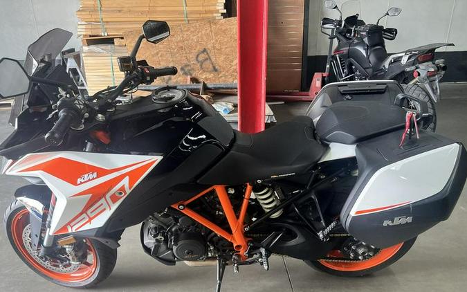 2019 KTM 1290 Super Duke GT