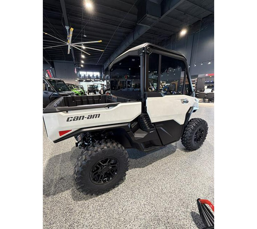 2026 Can-Am Defender Limited HD11