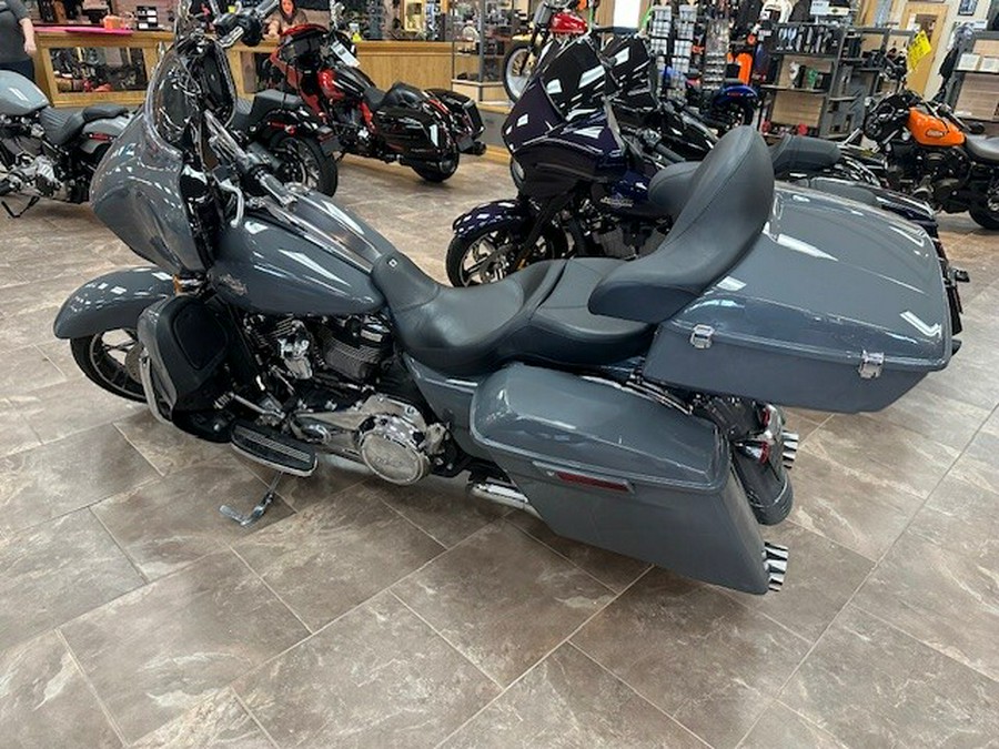 2022 Harley-Davidson® Street Glide® Special Gunship Gray
