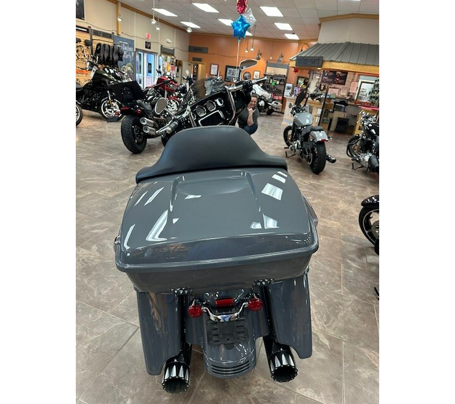 2022 Harley-Davidson® Street Glide® Special Gunship Gray