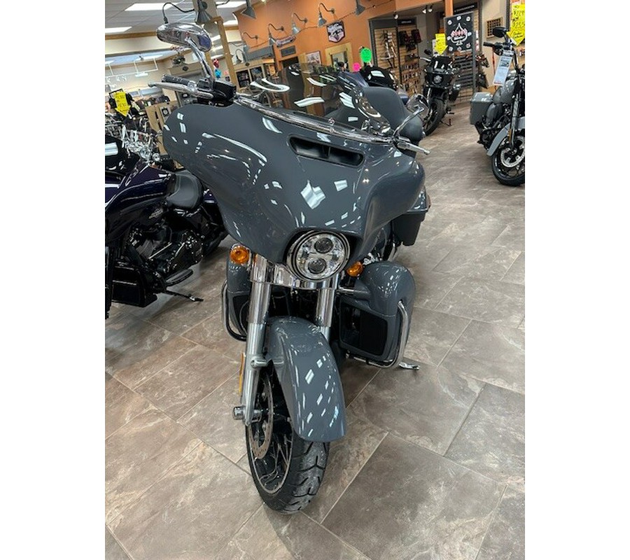 2022 Harley-Davidson® Street Glide® Special Gunship Gray
