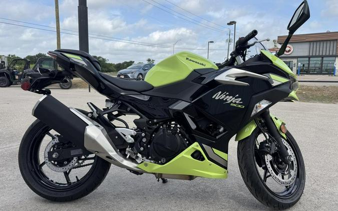 2026 Kawasaki Ninja® 500 ABS