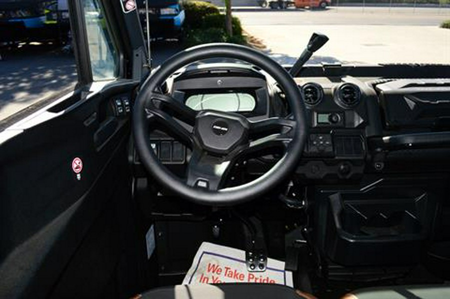 2024 Can-Am Defender MAX Lone Star CAB