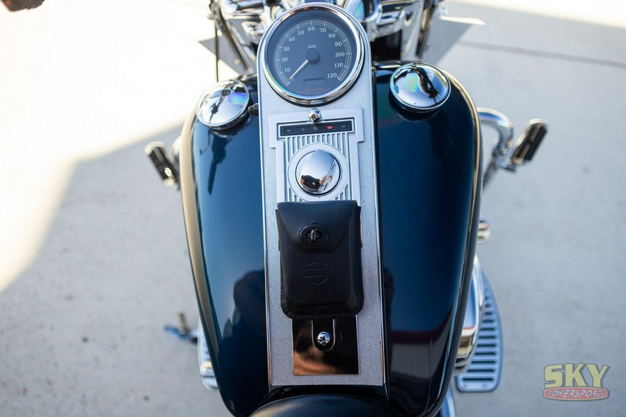 2003 HARLEY ROAD KING CLASSIC