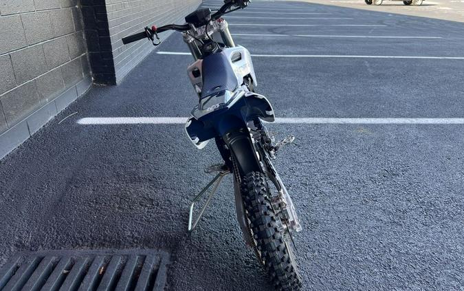 2027 Husqvarna® EE5